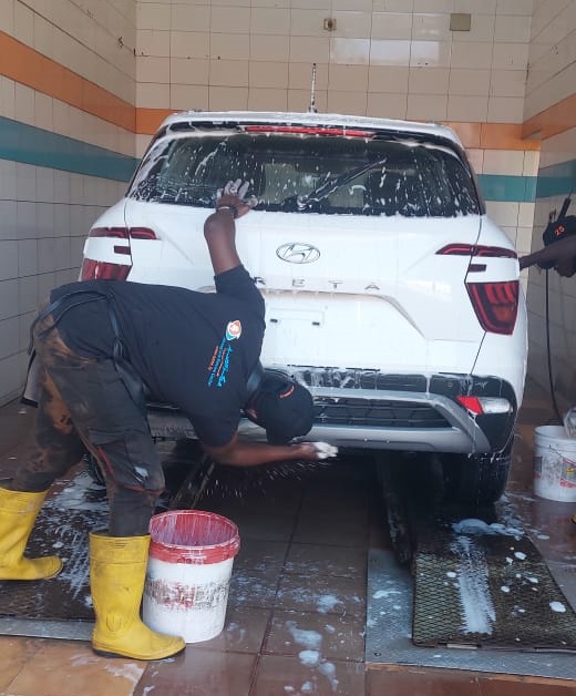 غسيل السيارات